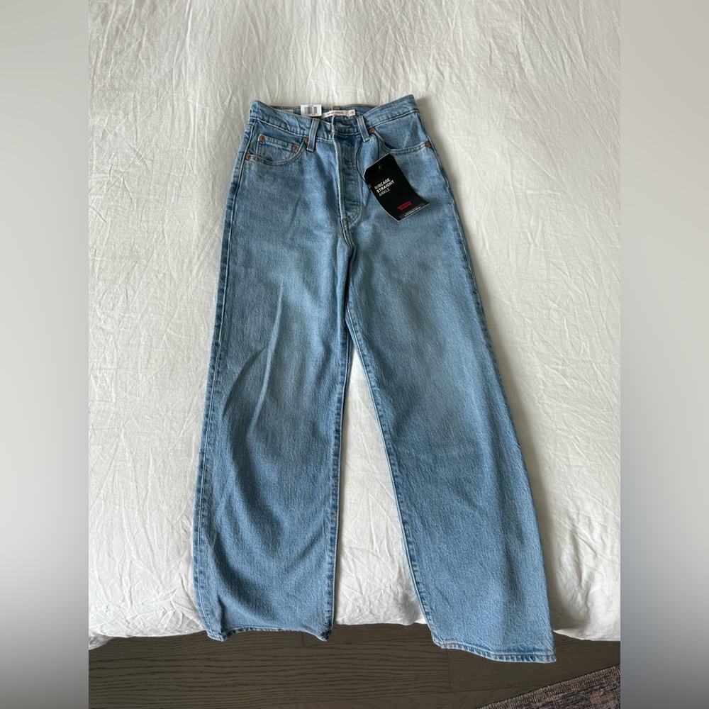 Levis Ribcage Straight Ankle Jeans